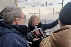 Eiffel Tower Small Group Reserved Access Guided Tour with Summit 4