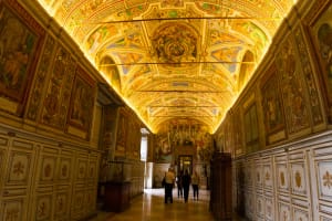 Rome in a Day Tour with Vatican, Colosseum & Historic Center 3