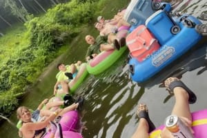 Wahoos Adventures New River Outpost Tubing 4