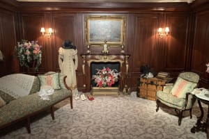 A recreation of a first class suite at Titanic Orlando