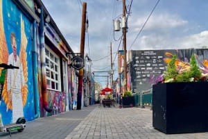 Denver Graffiti Tour + Chocolate Tasting & Beer Garden Visit 3