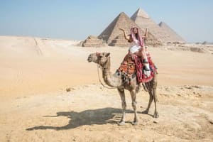 Private Day Trip to Egyptian Pyramids in Giza, Saqqara and Dahshur  3