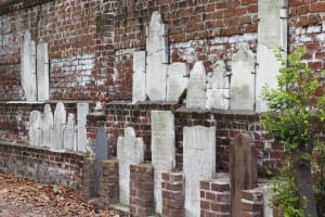 The Grave Tales Walking Ghost Tour in Savannah  4