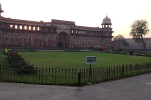 Taj Mahal Tour From Delhi By Car 4