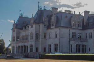 Newport Cliff Walk: A Self-Guided Audio Tour 4