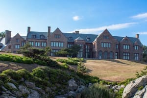 Newport Cliff Walk: A Self-Guided Audio Tour 3