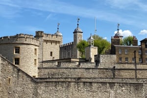 The Tower of London and Westminster Abbey - small group tour with a local expert 4