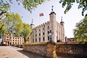 Tower of London with London Hop-On Hop-Off Tour and River Cruise 4