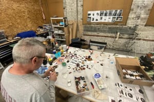 Small-Group Jewelry Making with Wine Tasting in Kansas City 4