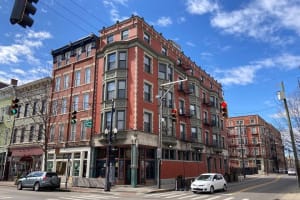 Cellars and Saloons Sunday Brunch Tour in Cincinnati 3