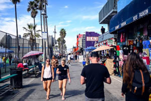 LA Venice Beach Walking Food Tour With Secret Food Tours 3