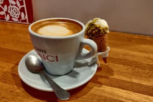 Breakfast Food Tour in York 3