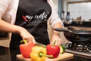 Learn To Cook Indonesian - Native Indonesian Instructor 4