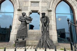 Aberdeen In-App Audio Tour: Uncover Dark Past of Slave Trade 3