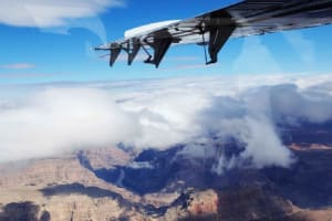 Antelope Canyon and Horseshoe Bend Airplane Tour from Las Vegas 4