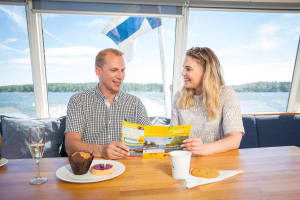 Helsinki Beautiful Canal Cruise – Sightseeing Boat Tour 3