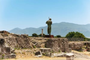 From Rome: Pompeii and Mount Vesuvius Day Trip with Lunch 4