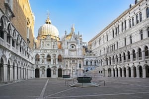 Doge's Palace small group or private tour with a local guide 3