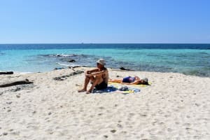 Full-Day Snorkeling Trip to Silk Caye 3