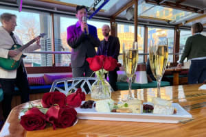 New York City Live Music Sightseeing Serenade Cruise 4
