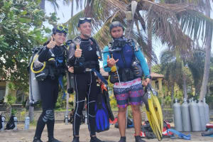 PADI Discover Scuba Diving USAT LIBERTY WRECK TULAMBEN 4