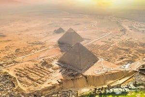 Private Day Tour of Giza Pyramids, Egyptian Museum and Bazaar 3