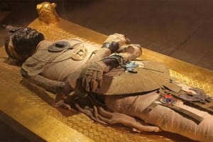 All Inclusive Day Tour To Giza Pyramids Egyptian Museum And Bazaar 4