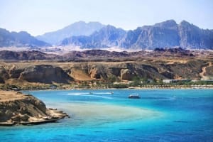 Day tour to Red Sea El Ain Sohkna from Cairo  3