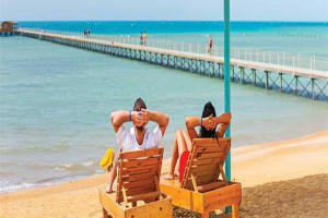 Day Tour To Red Sea El Ain Sohkna From Cairo 3