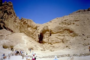 Hatshpsute Temple Day Tour to Luxor 3