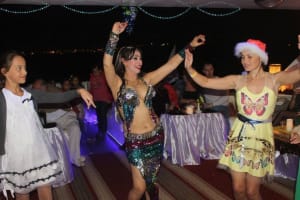 Night Dinner On Yacht With Belly Dancer Show With Transportation 3
