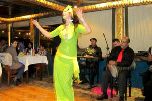 Cairo: Dinner Cruise on the Nile River with Entertainment 4