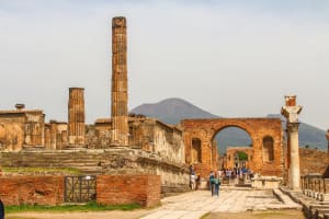 Touristation: From Rome to Pompeii Day Trip by High-Speed Train with Guided Tour 3