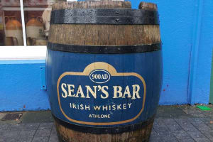 Sean's Bar & Athlone Castle en route Dublin to Galway 4