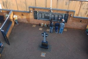 Famous 1.5 hour Belfast Murals Tour 3