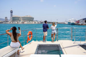 Barcelona Hop-On Hop-Off Tour with Boat Option 3