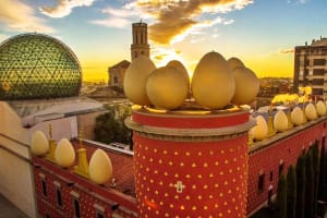 Girona & Dali Museum Tour from Barcelona 4