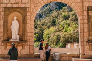 Montserrat Monastery & Sagrada Familia Tour 4