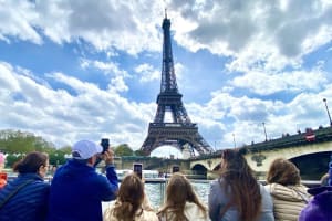 Guided Paris Day Trip from London by Train with Seine Cruise 4