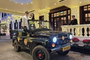 Saigon Night Jeep Food Tour 4