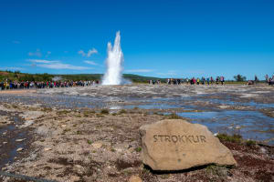 Golden Circle & Laugarás Lagoon Tour 3
