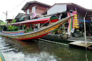 Bangkok Canal Longtail Boat Tour 4