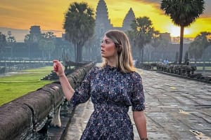 Angkor Wat Sunrise Small-Group Tour 4