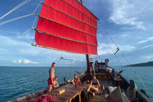 Sam Roi Yot & Dolphin Bay Cruise 3