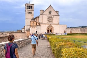 Assisi, Orvieto & Civita Day Tour 4