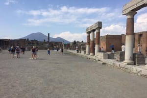 Naples Shore Excursion: Mt Vesuvius and Pompeii Day Trip 4