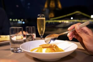 Seine River Dinner Cruise with Live Music 3