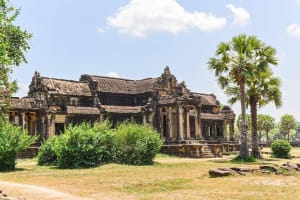 Angkor Wat Full-Day Small Group Tour 3