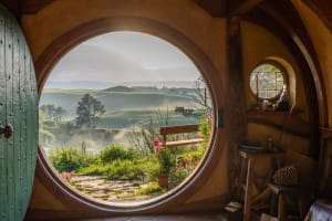 Premium Hobbiton Small Group Day Tour from Auckland 3
