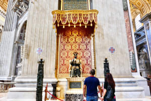 Fast-Track St. Peter's Basilica Tour 4
